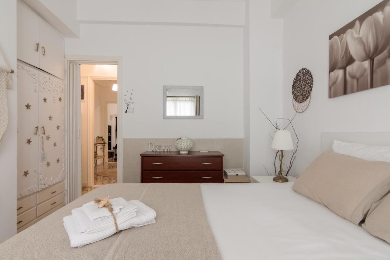 Classic And Modern Apartment In Athen Exterior foto