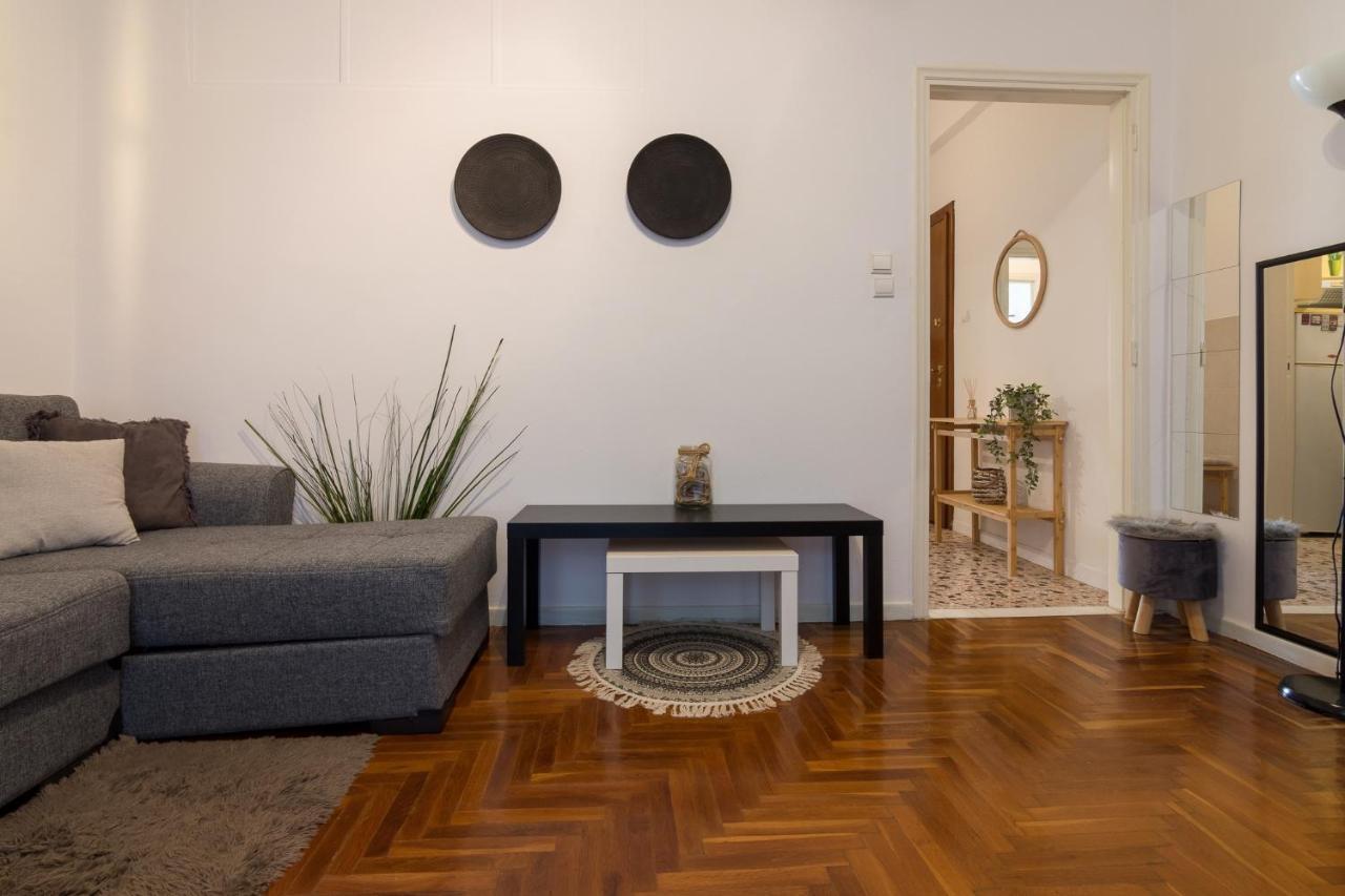 Classic And Modern Apartment In Athen Exterior foto
