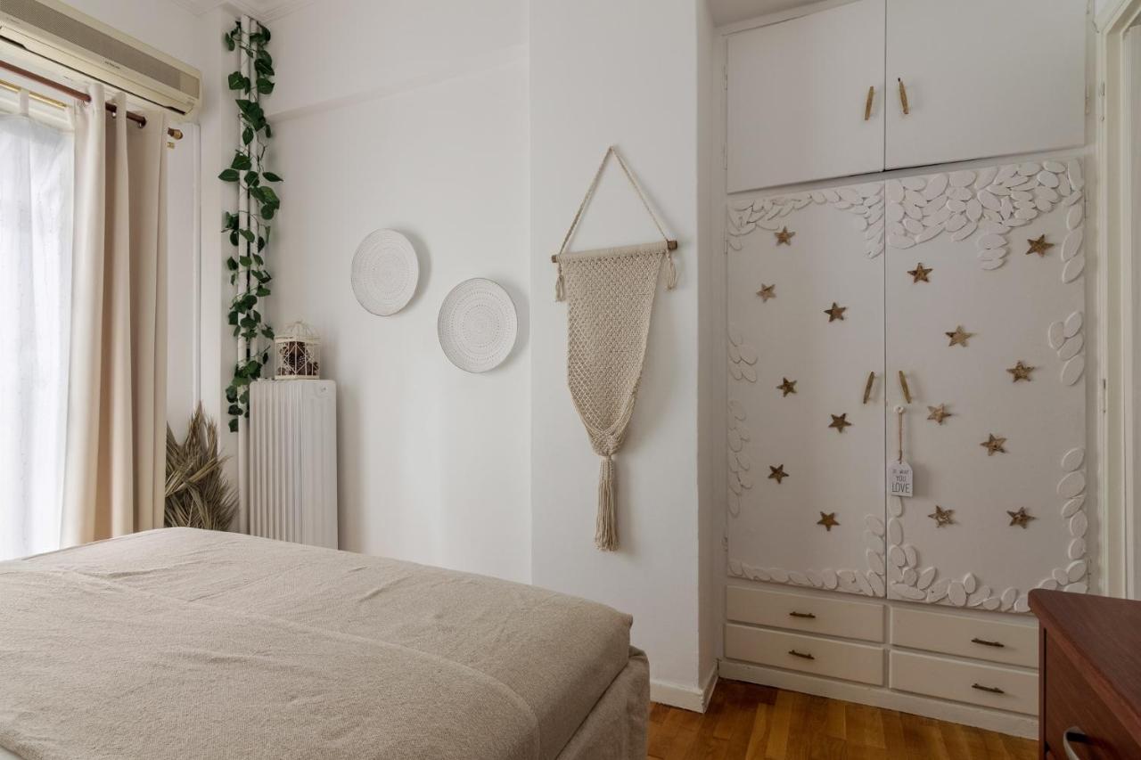 Classic And Modern Apartment In Athen Exterior foto