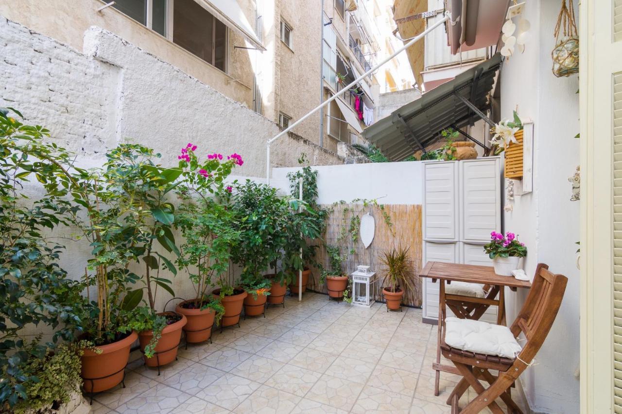 Classic And Modern Apartment In Athen Exterior foto