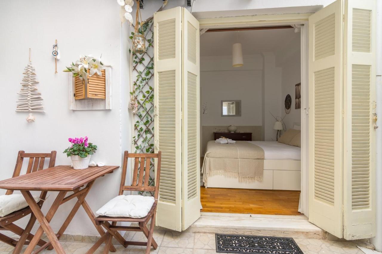 Classic And Modern Apartment In Athen Exterior foto