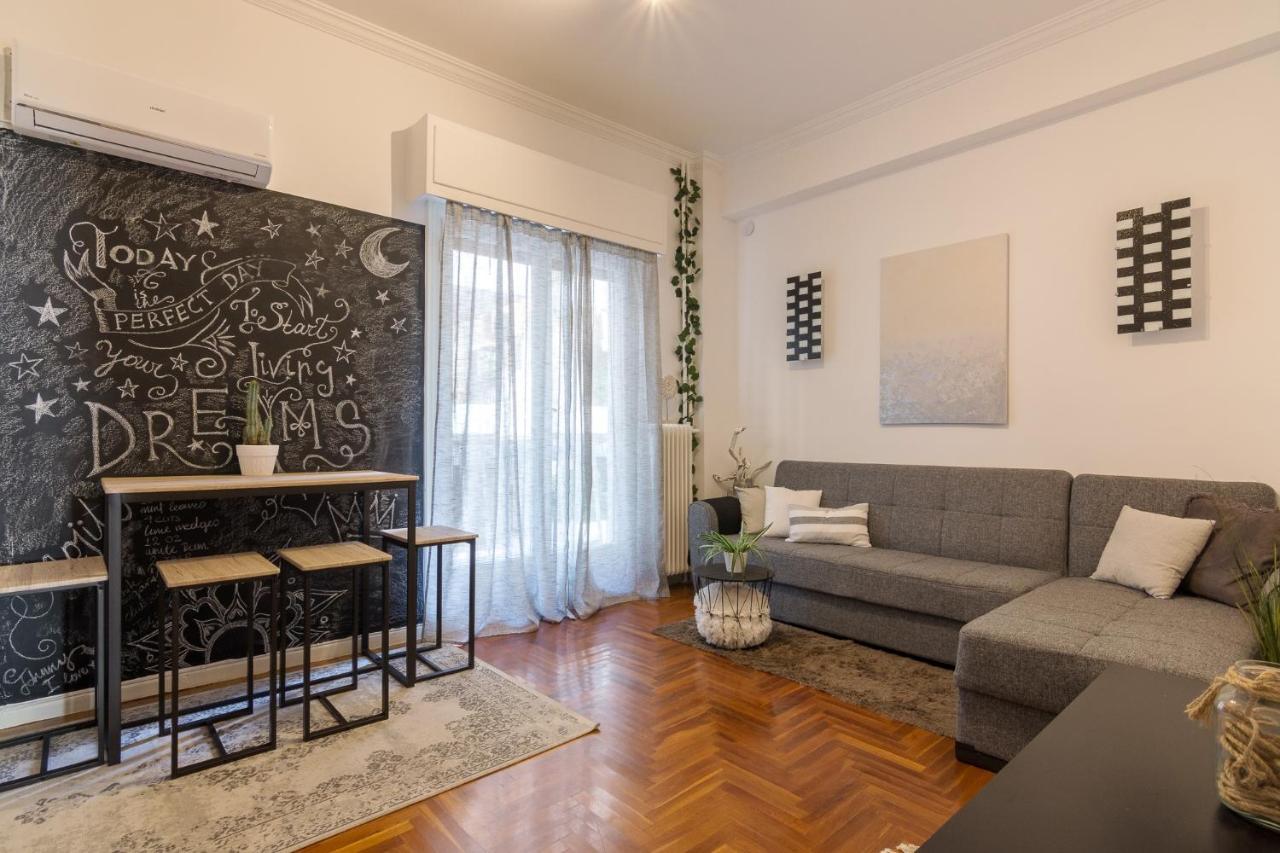 Classic And Modern Apartment In Athen Exterior foto